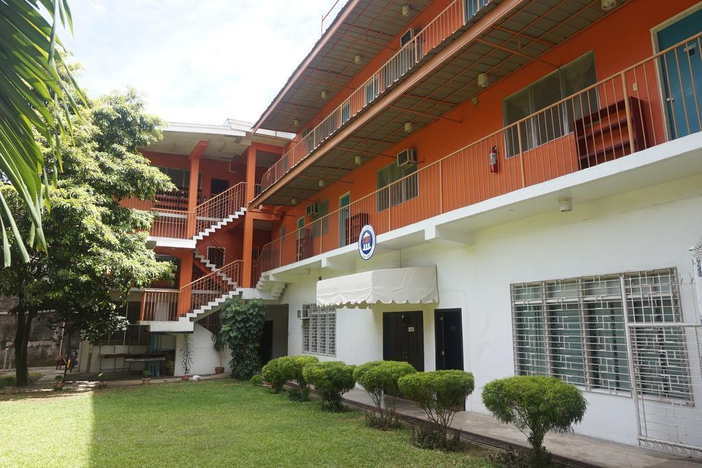 E-Mo Dormitory Hostel Cebu Exterior photo