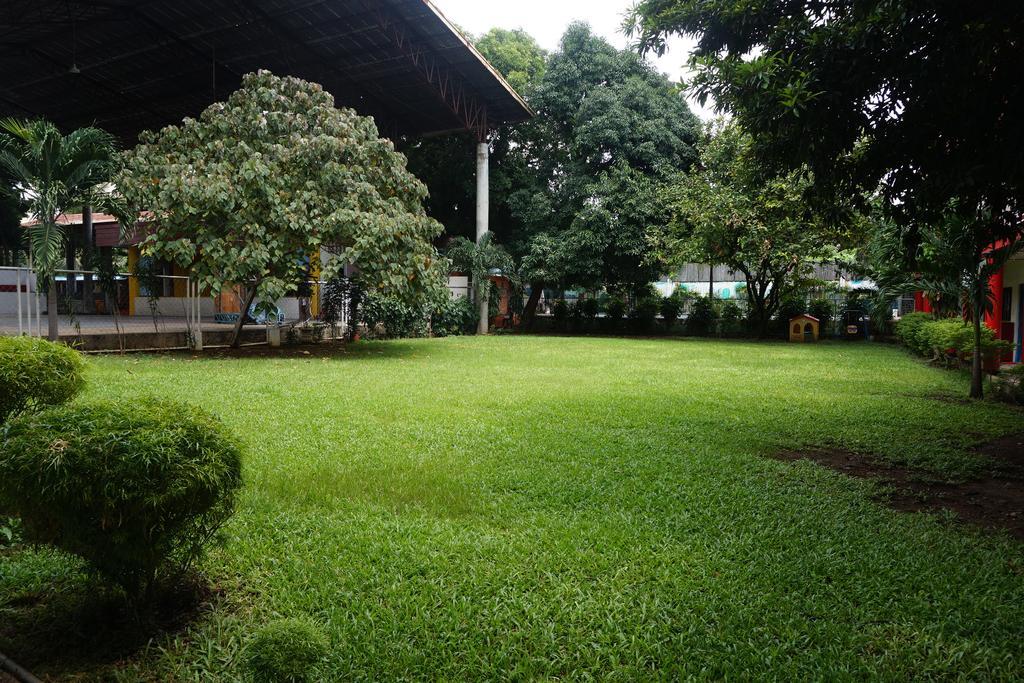 E-Mo Dormitory Hostel Cebu Exterior photo